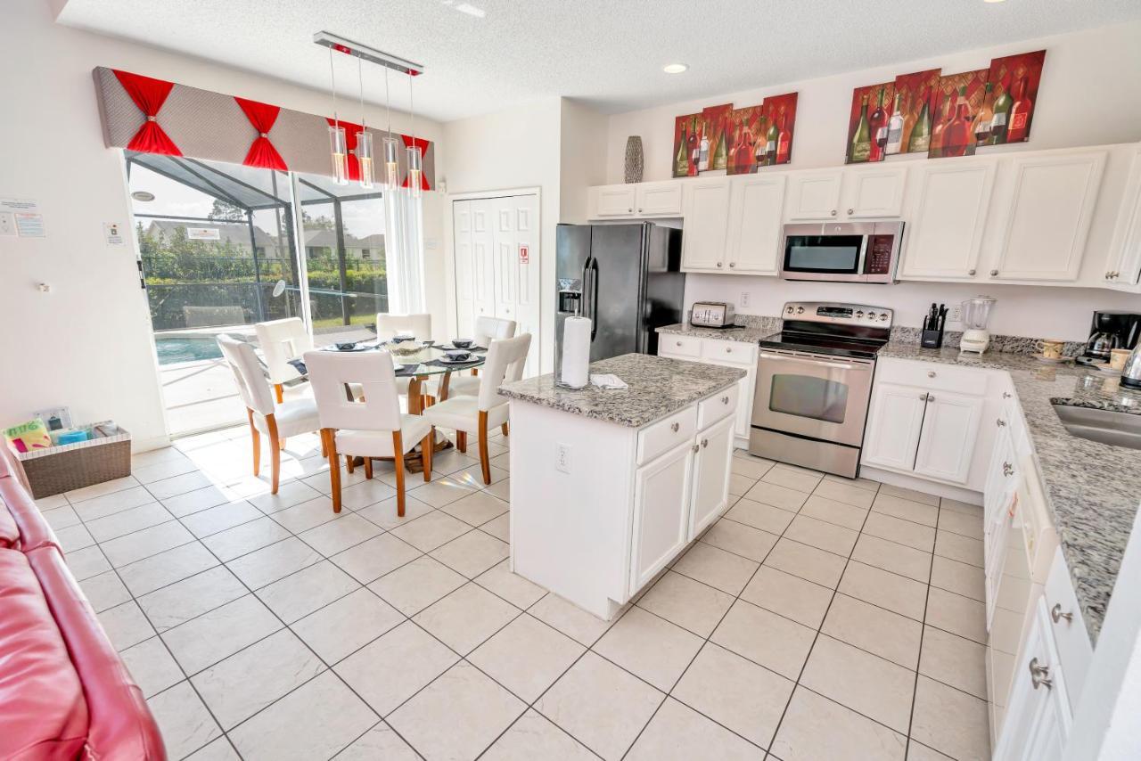 Disney Dream With Hot Tub, Pool, Xbox, Games Room, Lakeview, 10 Min To Disney, Clubhouse Kissimmee Bagian luar foto